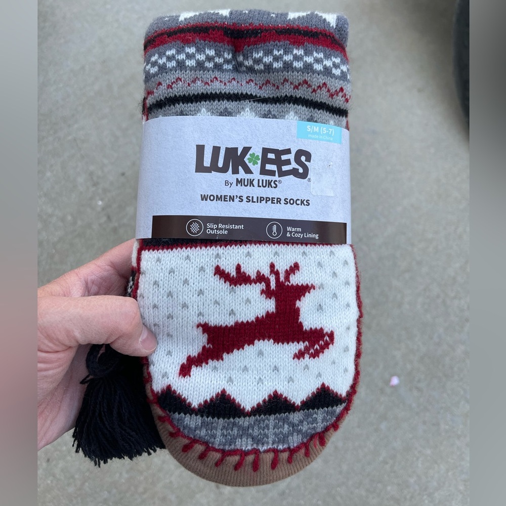 SLIPPER SOCKS  Sox LUK-EES WOMENS Small/medium 5-7.  BY Muk Luks